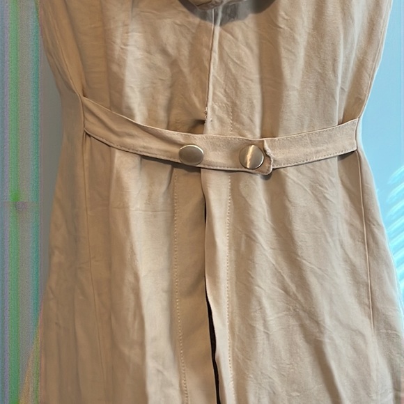 Vintage Wayne Diamond design hooded three button vest with tie waist. - Picture 5 of 8